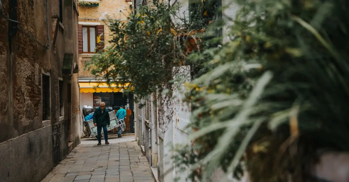 How to Discover Hidden Travel Gems Like a Local