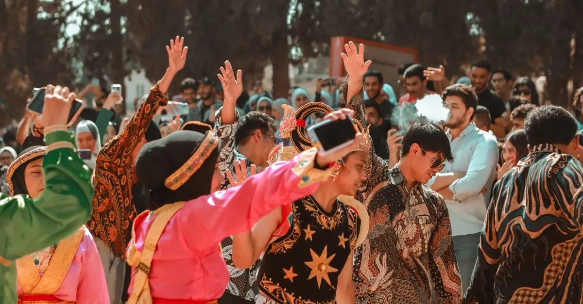 How to Discover Unique Cultural Experiences on Your Travels